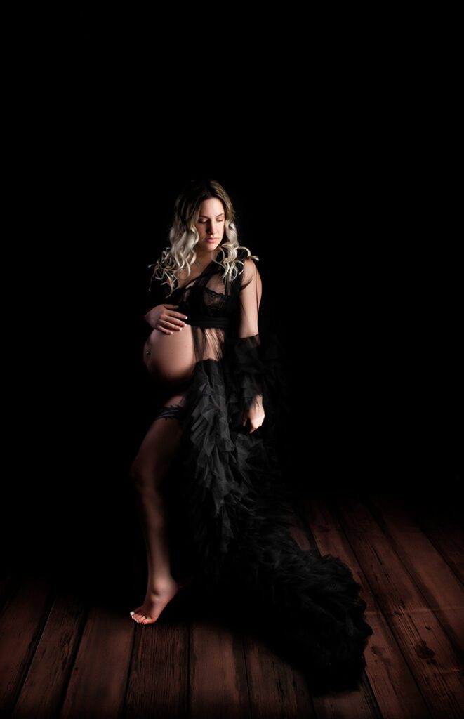 pregnant woman lingerie
